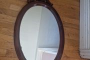 oval mirror