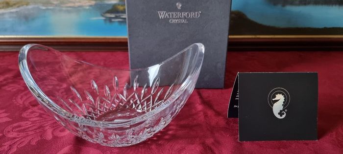 New In Box Waterford Crystal Lismore Pattern 9 Inch Essence Ellipse Bowl