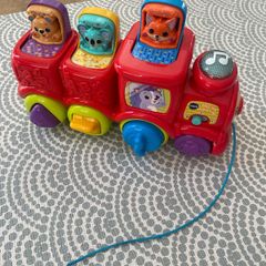 vetch pop and sing animal train