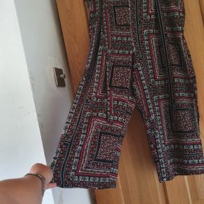 cropped trousers
