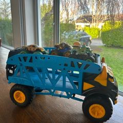 Hot Wheels Monster Trucks Monster Mover Transporter with 3 Die-Cast monster trucks