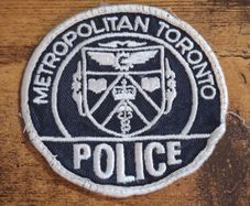 Vintage Metropolitan Toronto Police Canada Shoulder Badge, obsolete - free standard postage