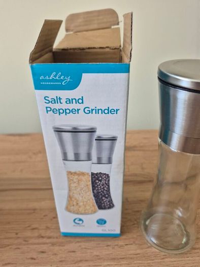 Salt shaker