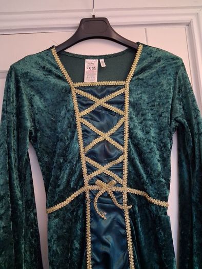 medieval girls dress
