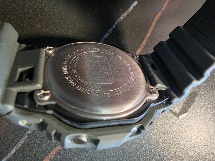Casio G shock dw 5610su