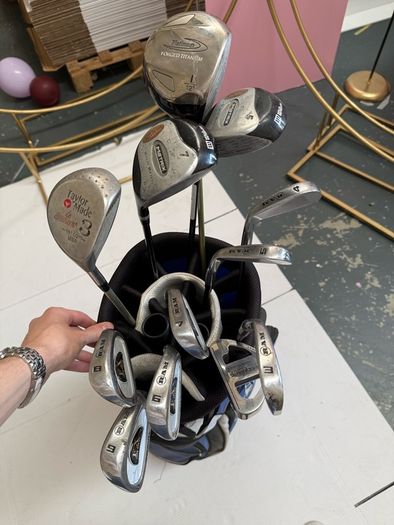 set golf clubs