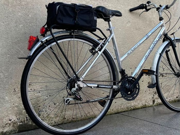 Orbis Asteria Hybrid Commuter Bike  Excellent Condition  Fully Equipped