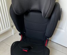 Britax Romer Kidfix 3 M SICT iSize Car Seat