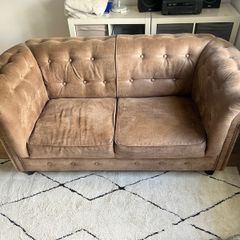 chesterfield sofa 2 seater