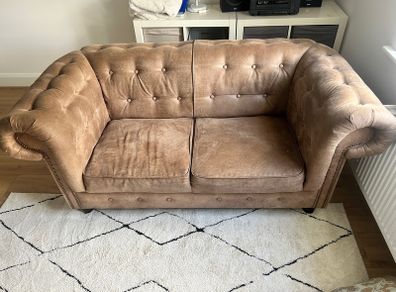 chesterfield sofa 2 seater