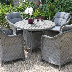 Claddagh dining set