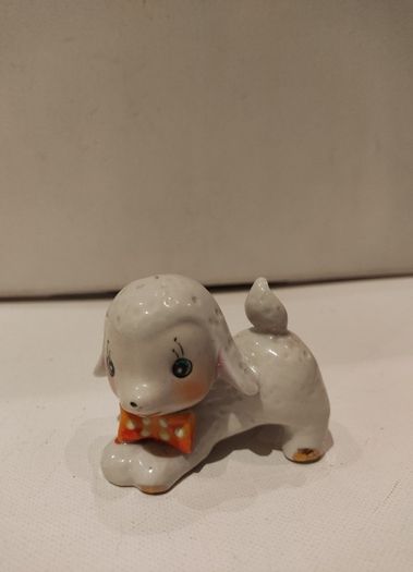 Vintage Kitch Ceramic Lamb