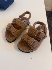 Brown baby sandals