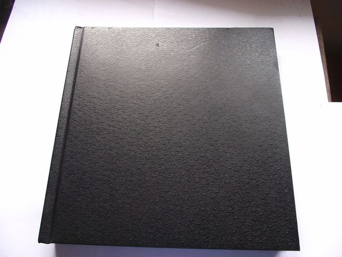 Unused Italian Wedding Square Album. 'Deidrim' by Mario Acerboni