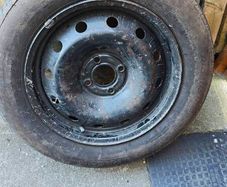 Dacia sandreo rim and tyre