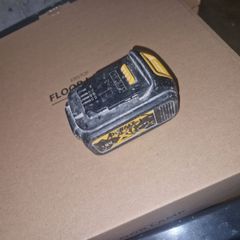 dewalt battery