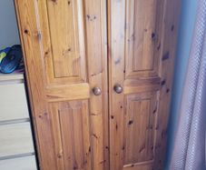 Complete Solid Pine Bedroom Set  5 Pieces