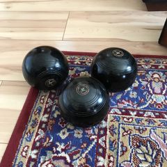 Indoor bowls . Henslite