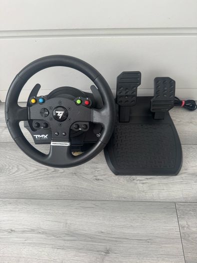 Thrustmaster steering wheel PC/ XBOX ONE / SERIES S/X