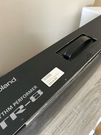 Roland TR8