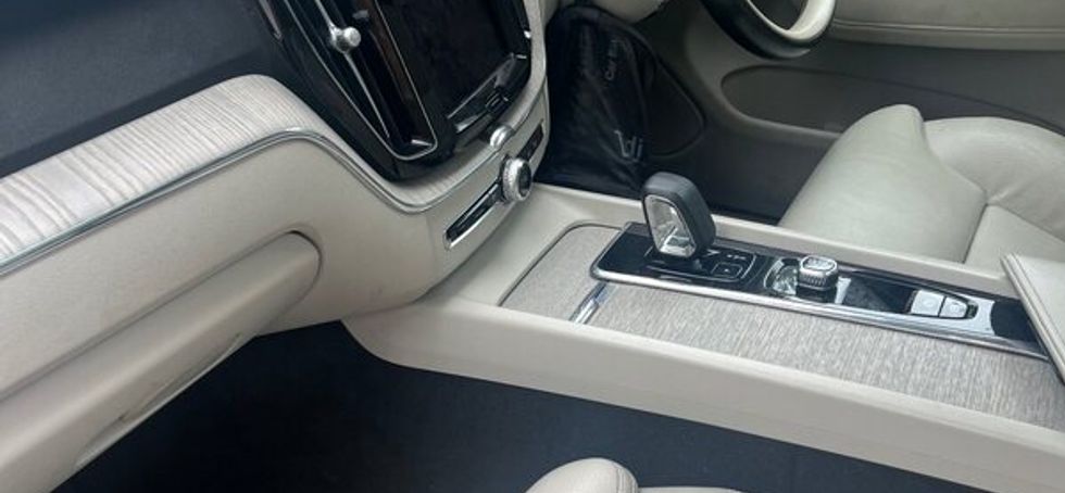 Volvo XC60 2023