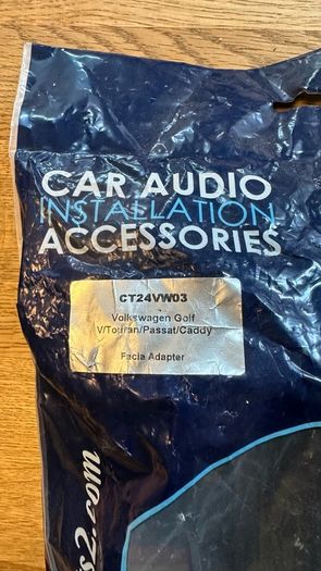 Connects2 CT24VW03 VW/ Skoda Double DIN facia