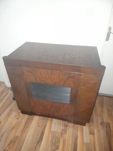 Antique Garrard Walnut Radiogram Model RC 80 Automatic Record Changer