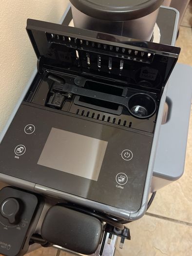 Delonghi Rivelia
