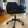 Velvet adjustable spinning desk chair Image 2