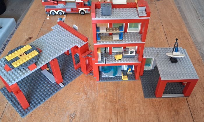 Lego compatible fire station