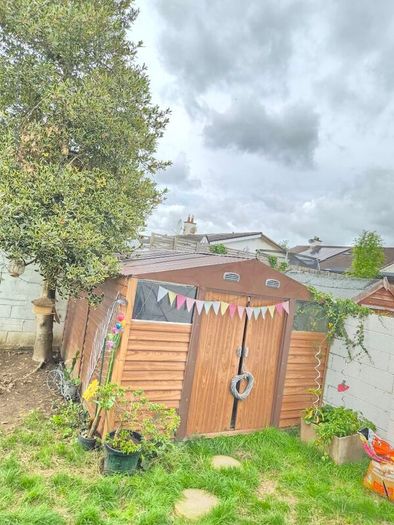 Shed,metal