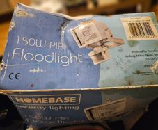 2 Floodlights