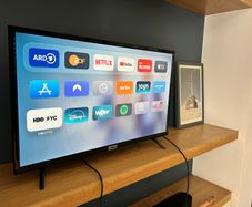 32 inch smart TV