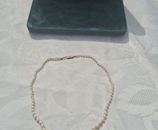 9k Gold Freshwater Graduating Pearl Necklace