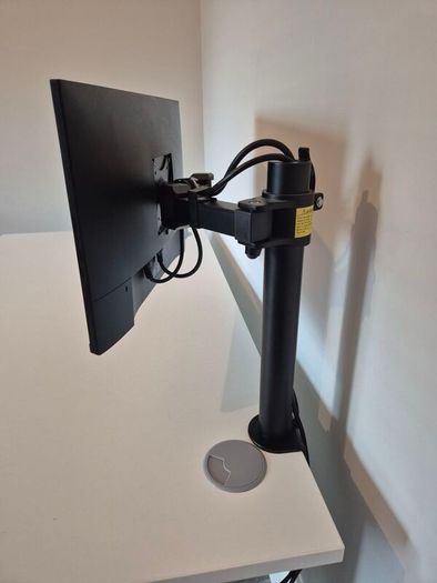 Dell P2419H 24" Monitor with Monitor Arm