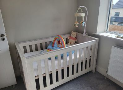 Cot Bed for Sale Excellent