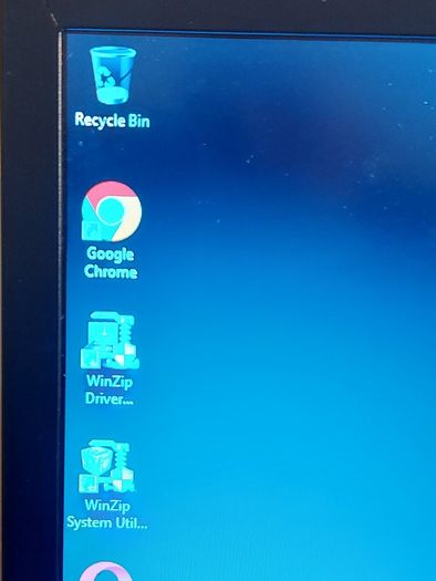 Dell Latitude E4300, Intel Core 2 Duo CPU, P9300, 2.27GHz, 3GB Ram,  Windows 7 Ultimate 64bit, Opera, Chrome, etc