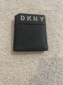 wallet dkny