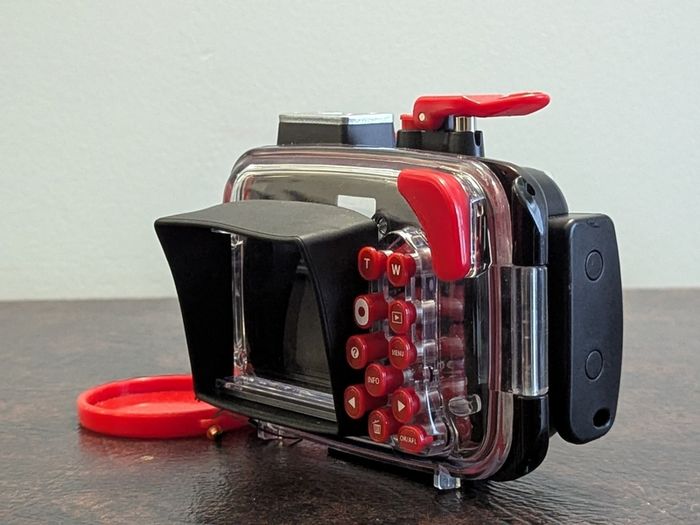 Olympus PT-051 Underwater Housing - Near New for TG-610 TG-810 - Tough Series