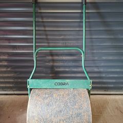 Cobra Garden Roller