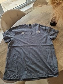 northface t shirt