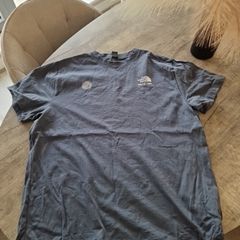 northface t shirt