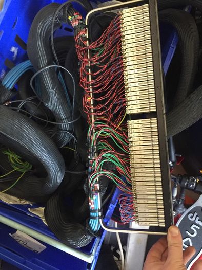 patch bay SwichCraft with long cables (1of2)