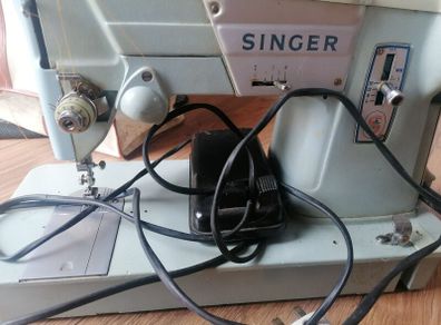 Vintage sewing machine Singer 357K