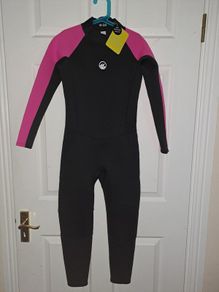 Wetsuit