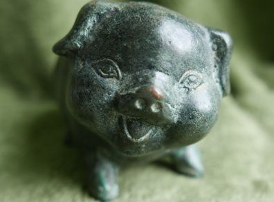 Antique Bronze Pig/Vienna Bronze /old Bronze pig