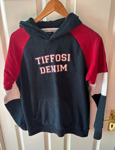 Tiffosi hoodie. Age 13/14