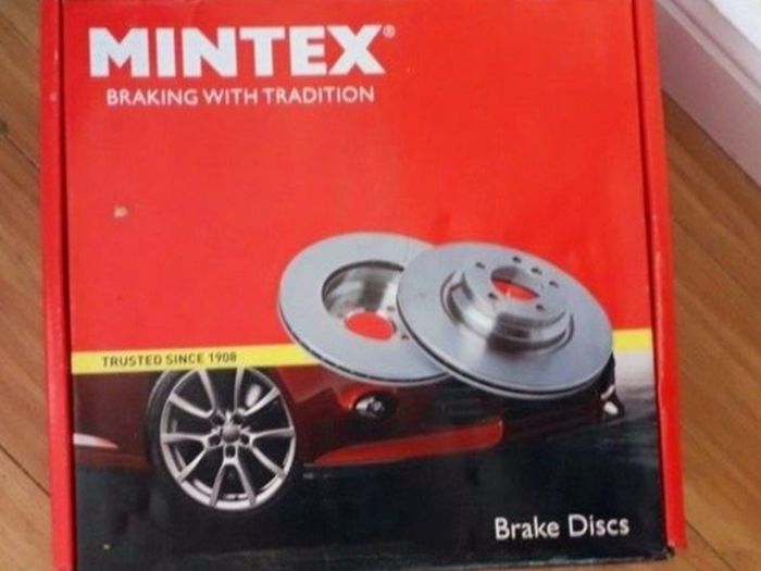 Brake discs x 4 - brand new