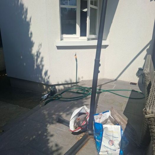 parasol cantilever (broken)