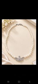 Pearl necklace